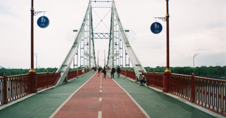 descubre el mundo de los ciclistas urbanos: consejos, rutas, y experiencias para disfrutar de la bicicleta en la ciudad. ¡únete a la revolución del ciclismo urbano!