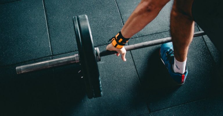 descubre los beneficios del entrenamiento de fuerza y cómo puede transformar tu cuerpo y mejorar tu salud. aprende técnicas, rutinas y consejos para maximizar tus resultados.