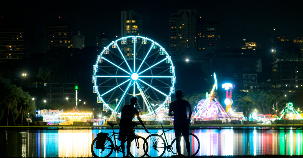 descubre nuestra amplia gama de luces para bicicletas, perfectas para garantizar tu seguridad durante los paseos nocturnos. ilumina tu camino y disfruta de una experiencia de ciclismo más segura con nuestras luces potentes y duraderas.