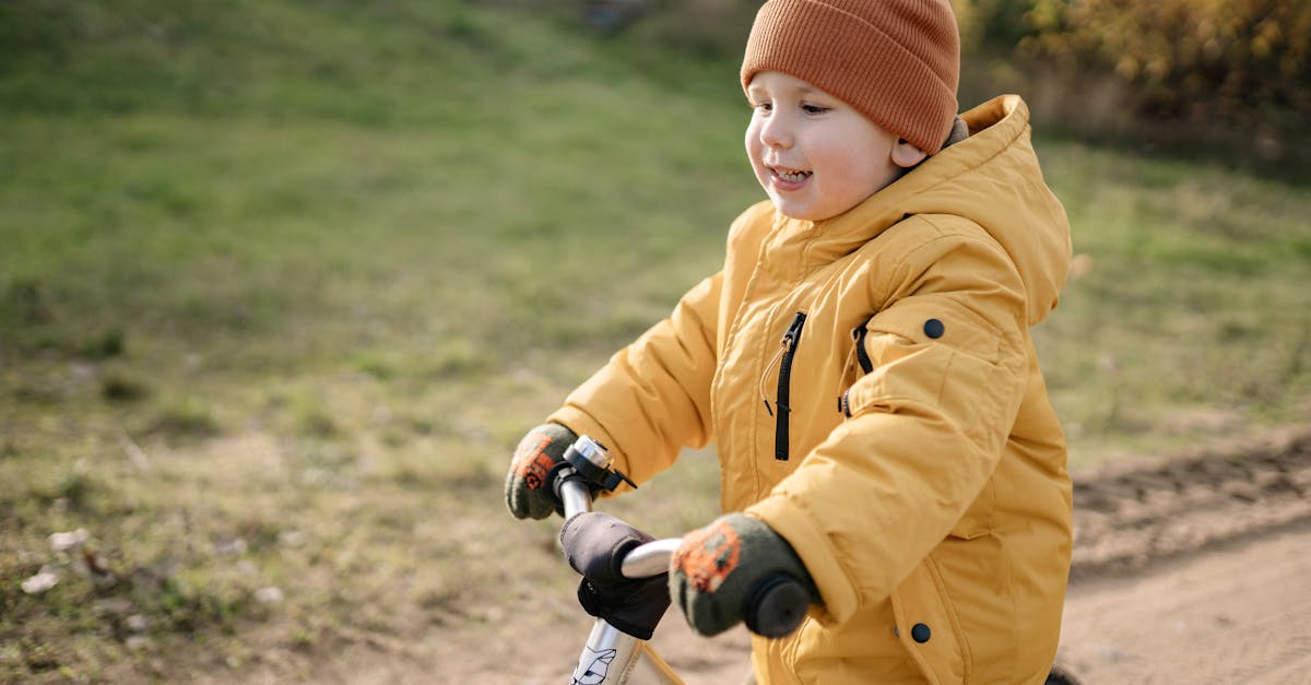 descubre nuestros guantes de ciclismo, diseñados para ofrecerte comodidad y protección en cada ruta. ideal para ciclistas de todos los niveles, aseguran un agarre óptimo y transpirabilidad. ¡pedalea con estilo y seguridad!