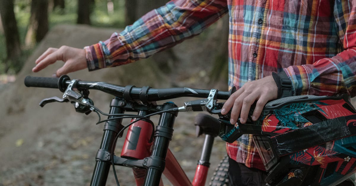 descubre nuestros guantes de ciclismo, diseñados para ofrecerte confort y agarre en cada ruta. perfectos para ciclistas de todos los niveles, nuestros guantes combinan estilo y funcionalidad para mejorar tu experiencia sobre la bicicleta.