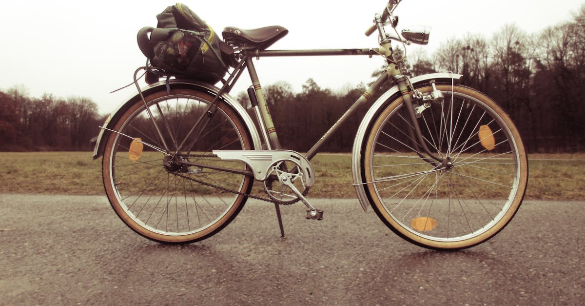 descubre los errores más comunes que cometen los ciclistas y aprende cómo evitarlos para mejorar tu experiencia en el ciclismo. consejos prácticos para principiantes y expertos.