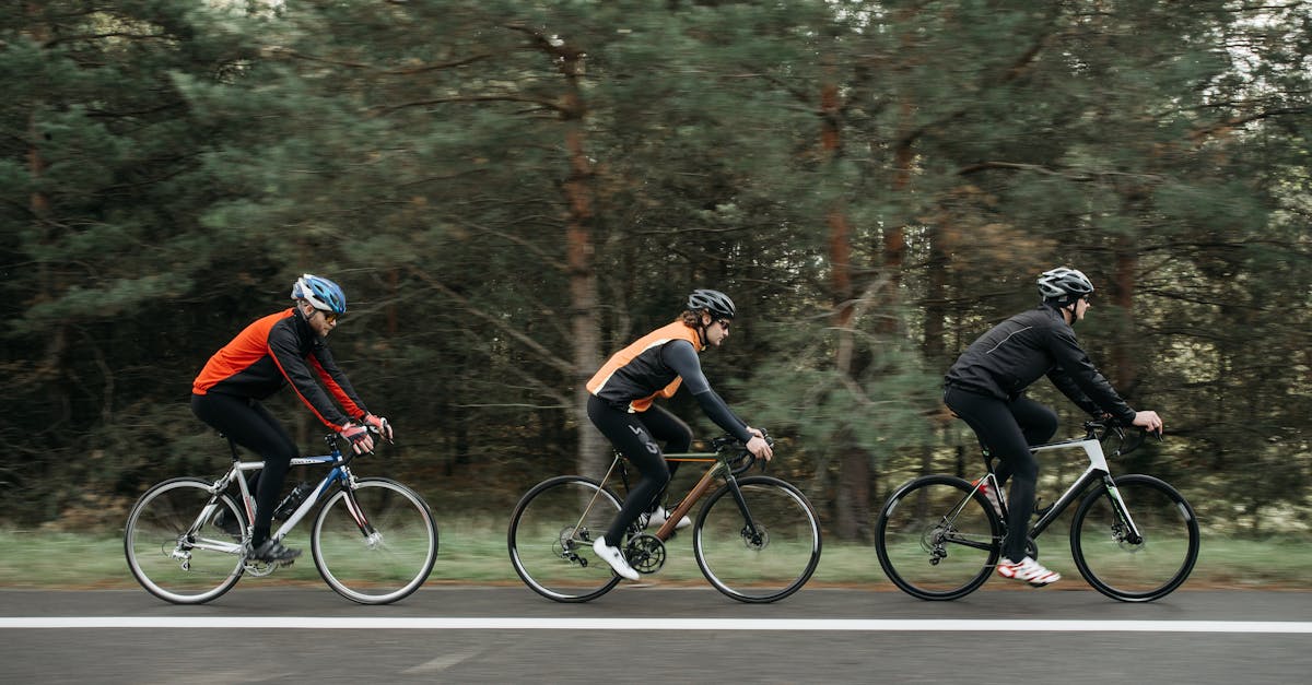 mejora tu rendimiento en ciclismo con nuestros entrenamientos personalizados y consejos técnicos. descubre rutinas efectivas y estrategias para alcanzar tus metas en el ciclismo.