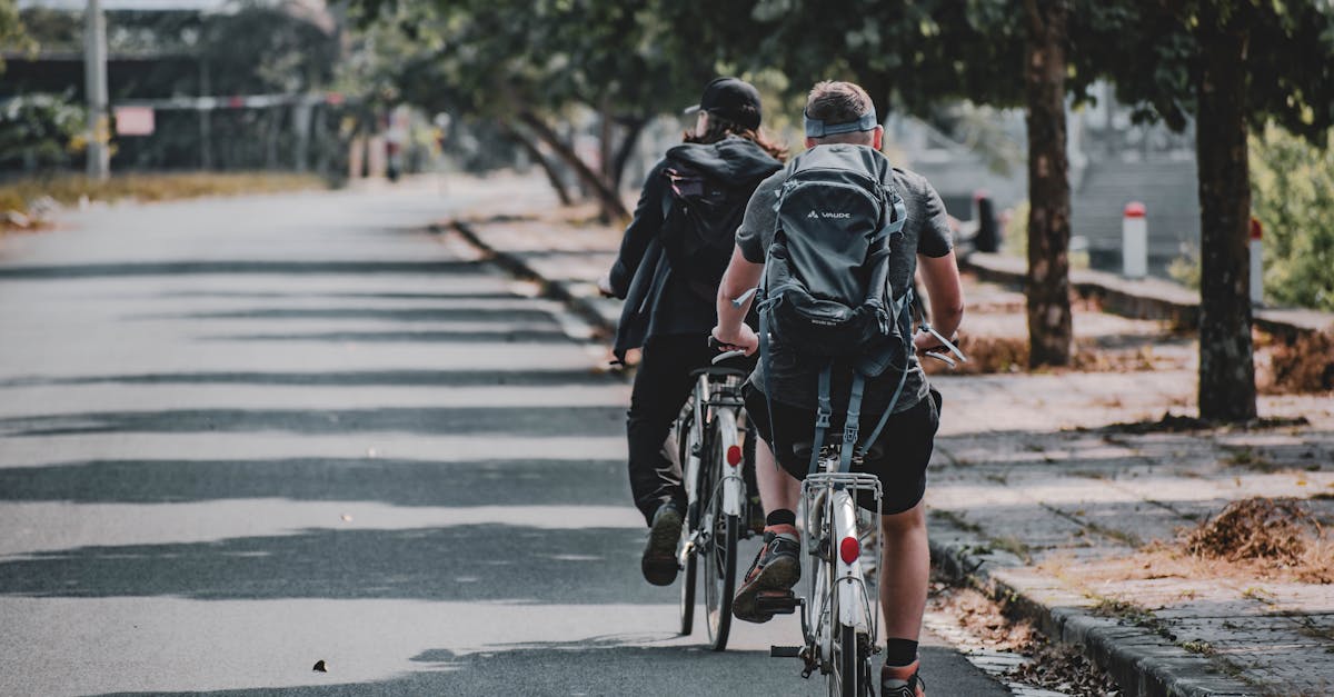 descubre el mundo de los ciclistas urbanos: consejos, rutas, y estilo de vida para moverte con eficiencia y disfrutar de la ciudad sobre dos ruedas.